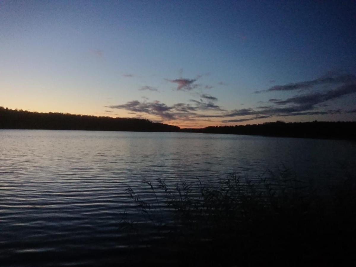 Petersdorf  Ferienhaus Reetdach 1300Qm Privatgrundstueck Bootssteg Sauna Templin Luebbesee Uckermark Erholung Pur Seenplatte מראה חיצוני תמונה