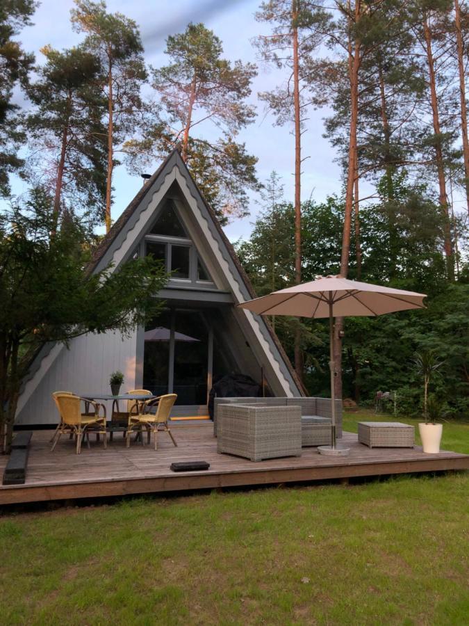 Petersdorf  Ferienhaus Reetdach 1300Qm Privatgrundstueck Bootssteg Sauna Templin Luebbesee Uckermark Erholung Pur Seenplatte מראה חיצוני תמונה